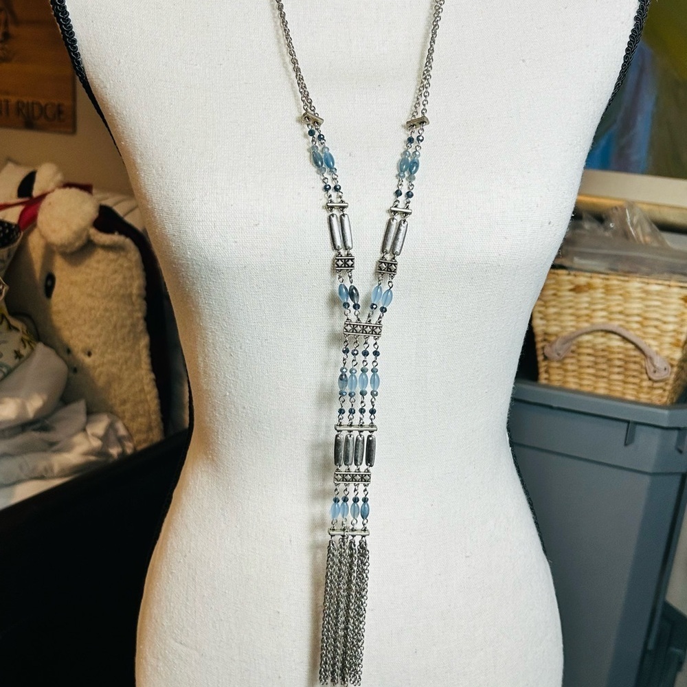 Long Silver and Blue Tassel Necklace Beaded Double Strand Oval Link Unsigned - Picture 2 of 11
